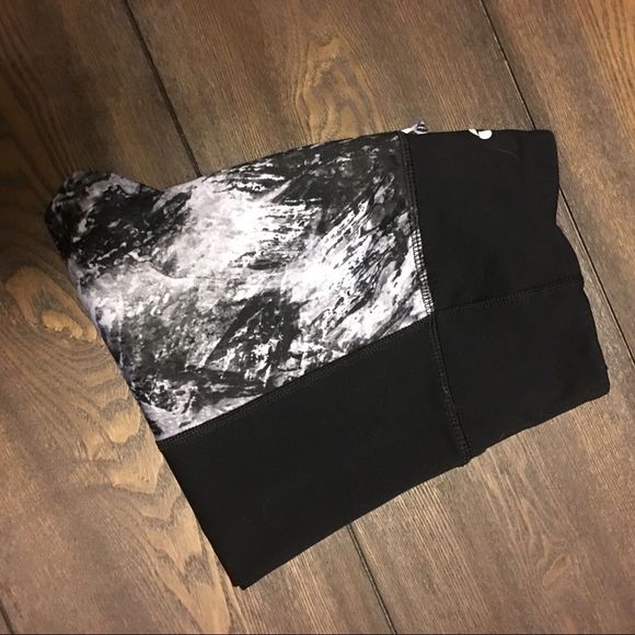 Yoga Pants - Picture 7 of 7